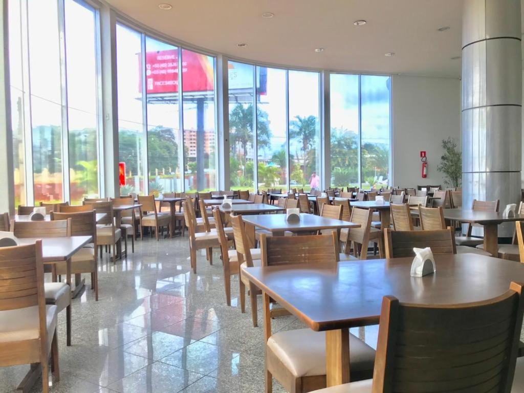 Hotel Stella Solaris Cataratas ฟอสดูอีกวาซู ภายนอก รูปภาพ
