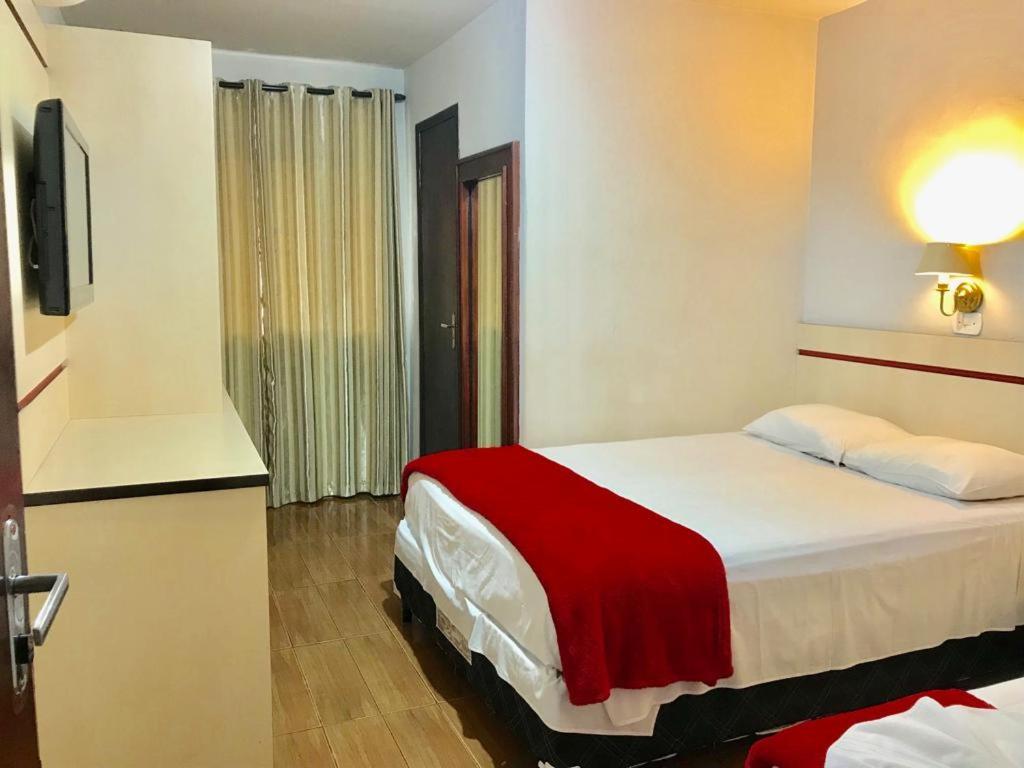 Hotel Stella Solaris Cataratas ฟอสดูอีกวาซู ภายนอก รูปภาพ