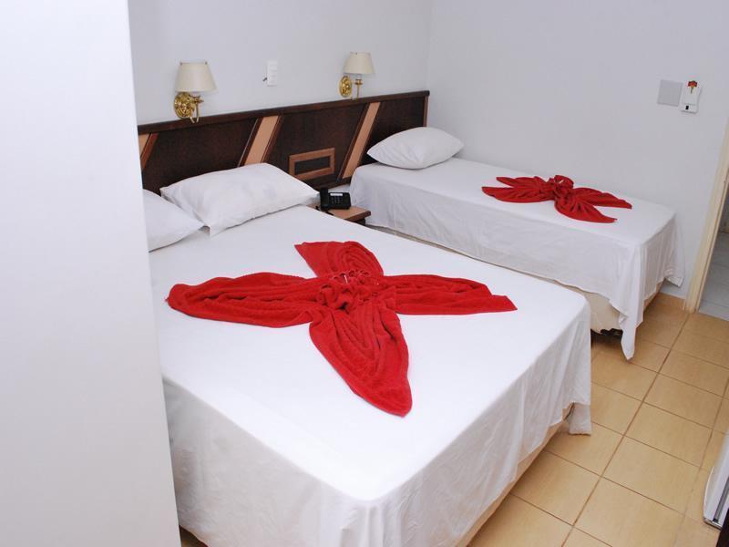 Hotel Stella Solaris Cataratas ฟอสดูอีกวาซู ภายนอก รูปภาพ